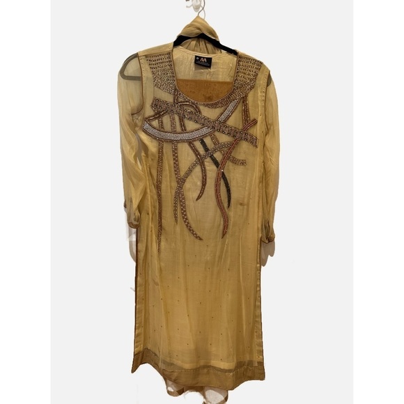 Pakistani Gold outfit size M - Picture 1 of 2